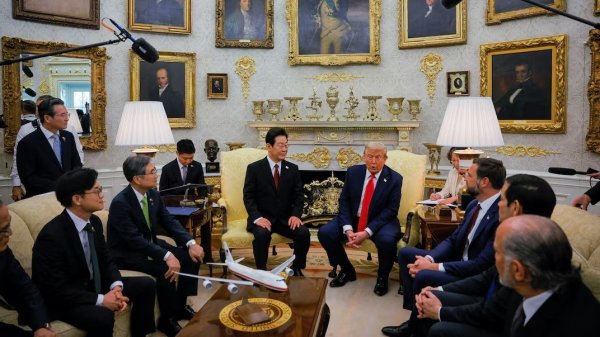 飞乐乐 韩国医生“辞职潮”风波持续18个月后终平息